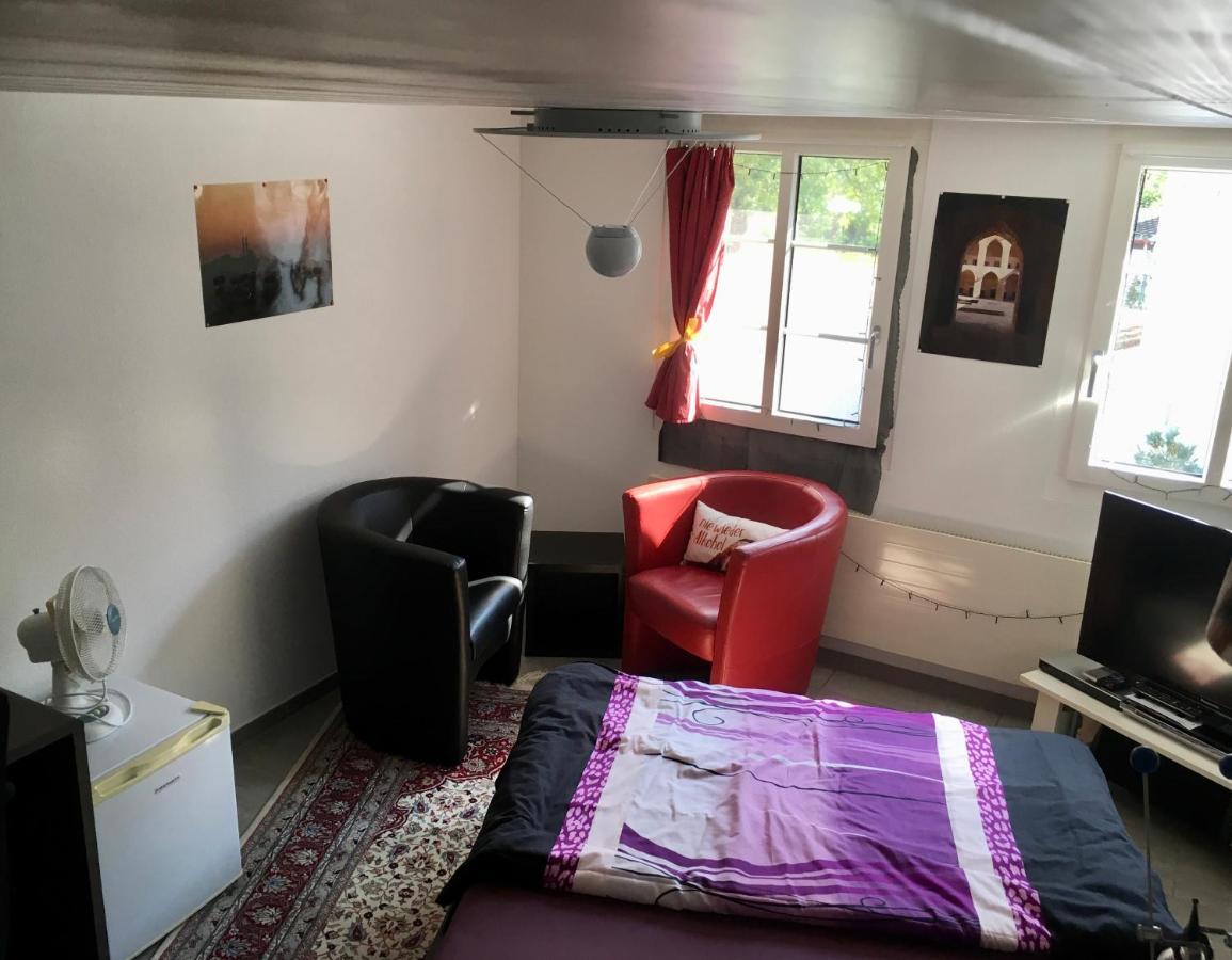 The Delicate Question Which Bed & Breakfast Schwyz Ngoại thất bức ảnh